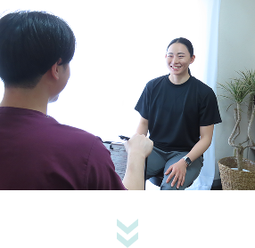 症状や生活習慣をたずねるレアリスのカウンセリング