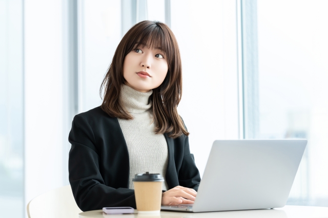 斜め横をチェックする